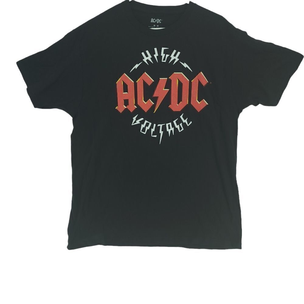 NWT AC/DC Medium Black Graphic T-Shirt